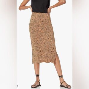 Amazon Essentials Women’s Knit midi Skirt